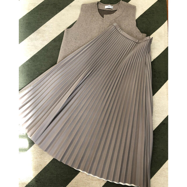 RayCassin(レイカズン)のエコレザープリーツスカート レディースのスカート(ロングスカート)の商品写真
