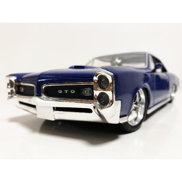 HWホットウィール/'66 Pontiacポンティアック GTO 1/18