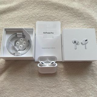 アップル(Apple)のAirPods Pro エアーポッズプロ 正規品 本物(ヘッドフォン/イヤフォン)