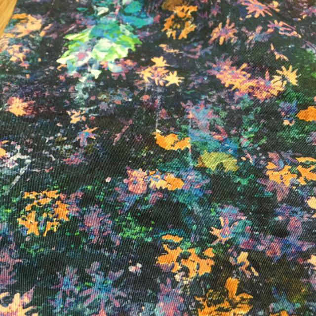 URBAN RESEARCH(アーバンリサーチ)の花柄 カジュアルパンツ レディースのパンツ(カジュアルパンツ)の商品写真