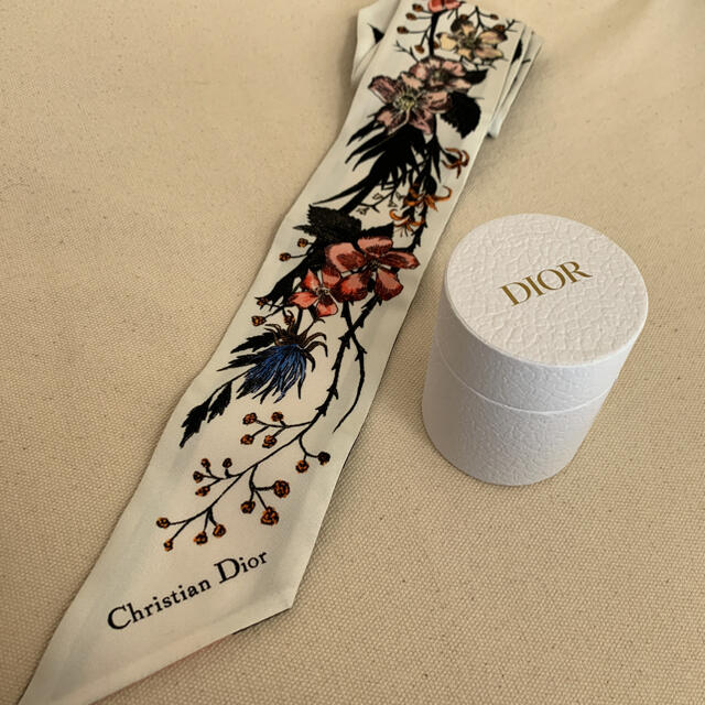 Christian Dior(クリスチャンディオール)のdior クリスチャンディオール　ディオール　スカーフ　ミッツァ　美品 レディースのファッション小物(バンダナ/スカーフ)の商品写真