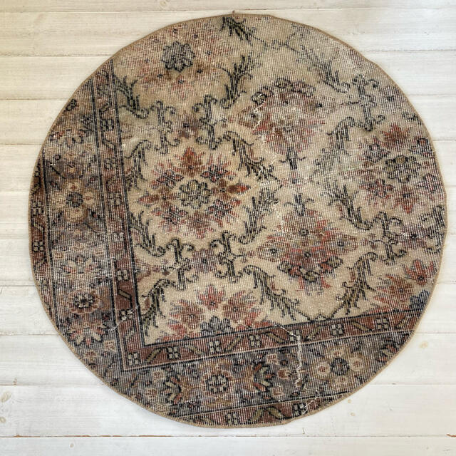 vintage rug,104 インテリア/住まい/日用品のラグ/カーペット/マット(ラグ)の商品写真
