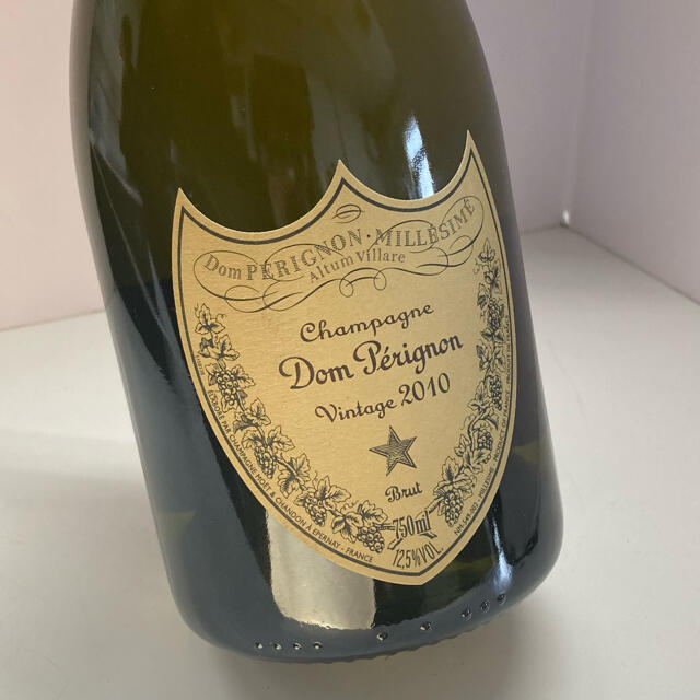 Dom Pérignon(ドンペリニヨン)のドン・ペリニオン2010 750ml 新品未開封 食品/飲料/酒の酒(シャンパン/スパークリングワイン)の商品写真