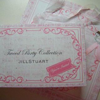 ジルスチュアート(JILLSTUART)の★新品★ｼﾞﾙｽﾁｭｱｰﾄ　ｸﾘｽﾏｽｺﾌﾚ2016★ｼｮｯﾊﾟｰ+おまけ(コフレ/メイクアップセット)