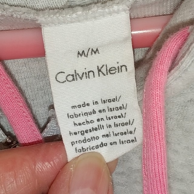 Calvin Klein(カルバンクライン)のCalvin Kleinパーカー レディースのトップス(パーカー)の商品写真