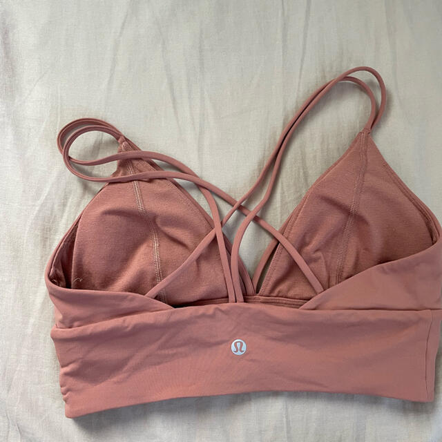 lululemon(ルルレモン)のlululenon limited pushing up bra A/B スポーツ/アウトドアのランニング(ウェア)の商品写真