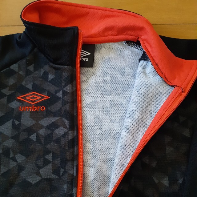 UMBRO(アンブロ)の美品！ アンブロ ジャージ 上下 セット キッズ/ベビー/マタニティのキッズ服男の子用(90cm~)(その他)の商品写真