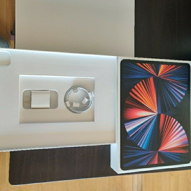 おしゃれ】 iPad Pro 12.9インチ Wi-Fi 128GB 第5世代 交換品