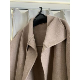 白 フリル付 louren マフラー - 通販 - www.drelciopiresjr.com.br