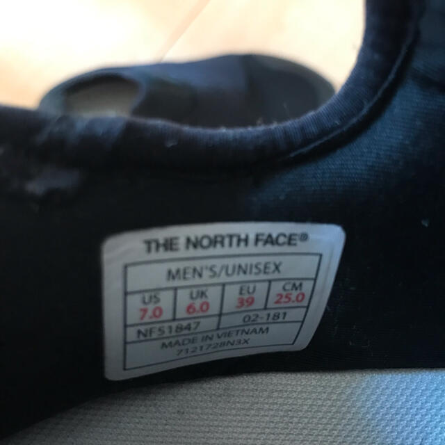 THE NORTH FACE(ザノースフェイス)のTRAVERSE LOW 3 トラバース ロー III 25cm レディースの靴/シューズ(スニーカー)の商品写真