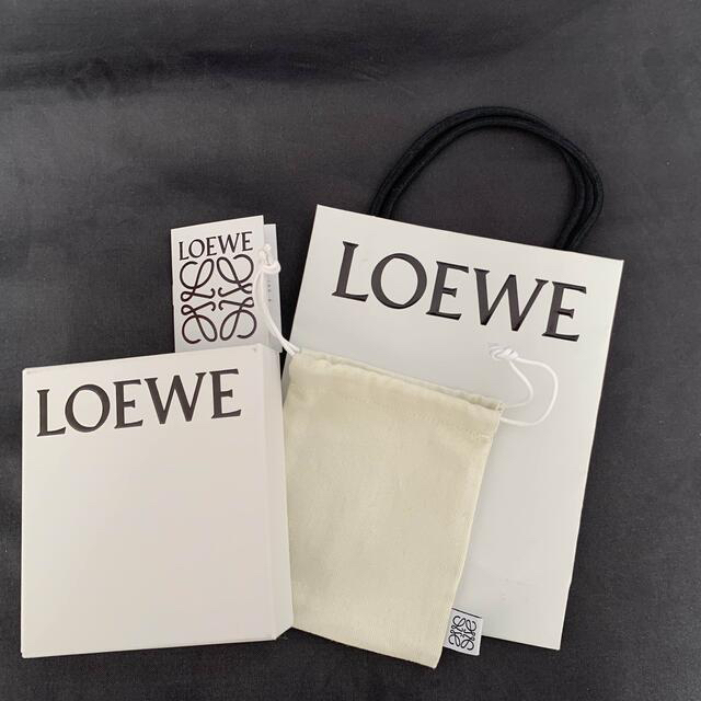 LOEWE(ロエベ)のLOEWE ショップ袋　箱　巾着 レディースのバッグ(ショップ袋)の商品写真