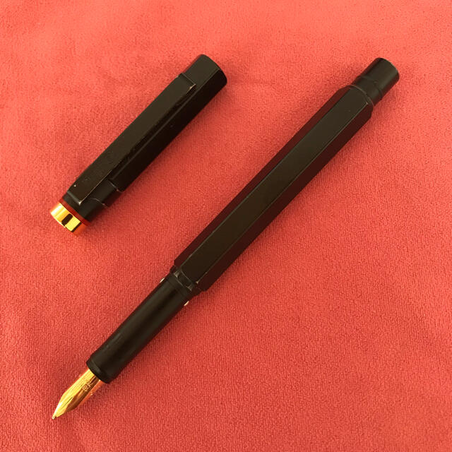 rotring(ロットリング)の◾️rotring ロットリング ニュートン G 18K B インテリア/住まい/日用品の文房具(ペン/マーカー)の商品写真