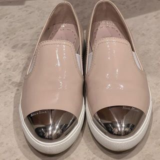 ミュウミュウ(miumiu)の一度使用のみ　MIUMIU スニーカー(スニーカー)