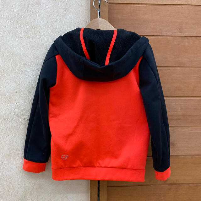 PUMA(プーマ)の専用　　PUMA プーマ パーカー　キッズ　アウター キッズ/ベビー/マタニティのキッズ服男の子用(90cm~)(ジャケット/上着)の商品写真