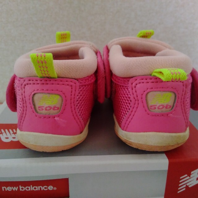 New Balance(ニューバランス)の☆靴　スニーカー☆ 12.5 ピンク　new balance　子供用靴 キッズ/ベビー/マタニティのベビー靴/シューズ(~14cm)(スニーカー)の商品写真