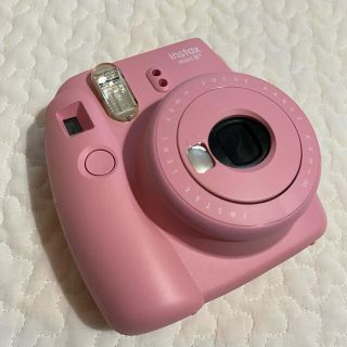 フジフイルム(富士フイルム)のチェキ　instax   mini8プラス　ピンク(フィルムカメラ)