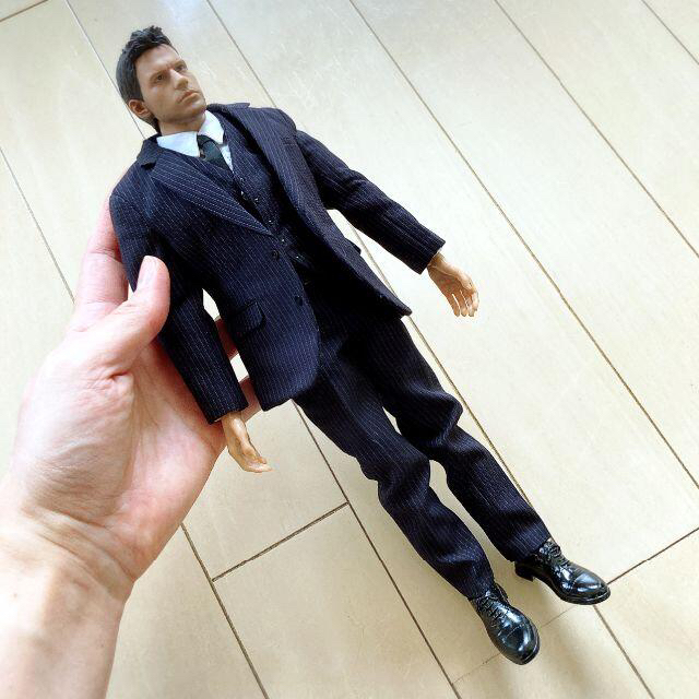 土日値引き中 男性デッサンモデル 1/6素体モデル 完成品 スーツ