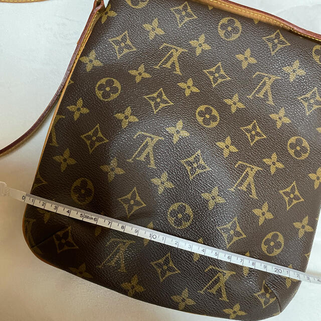 バッグLOUIS VUITTON ルイヴィトン　ミュゼットサルサ