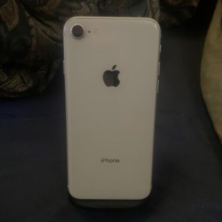 アイフォーン(iPhone)のiphone8 64GB SIMフリー　シルバー良品！［ジャンク品扱い］(スマートフォン本体)