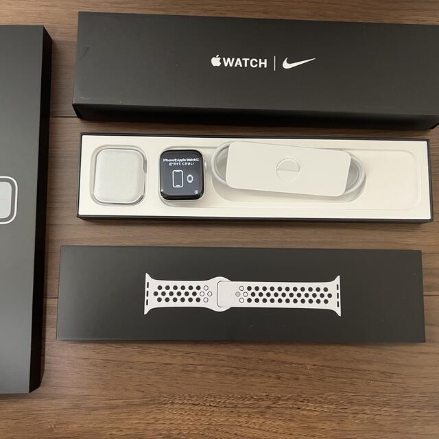 Apple(アップル)の【zuridorin様専用】Apple Watch S 6 Nike+ 44mm メンズの時計(腕時計(デジタル))の商品写真