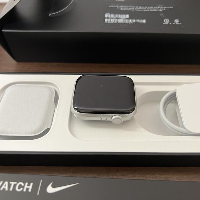 Apple(アップル)の【zuridorin様専用】Apple Watch S 6 Nike+ 44mm メンズの時計(腕時計(デジタル))の商品写真