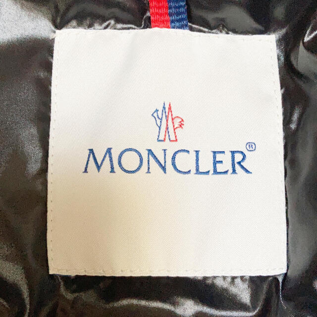 MONCLER(モンクレール)のMONCLER モンクレール ダウンベスト ナイロン 黒GHANY GILET  レディースのジャケット/アウター(ダウンベスト)の商品写真