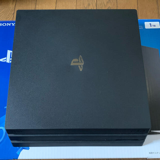 SONY PlayStation4 Pro 本体  CUH-7000BB01