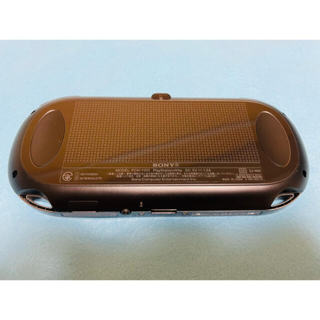 PlayStation Vita - ☆画面傷無し☆PS Vita PCH-1100 クリスタル PlayStation Vita - ☆画面傷無し☆PS Vita PCH-1100 クリスタル