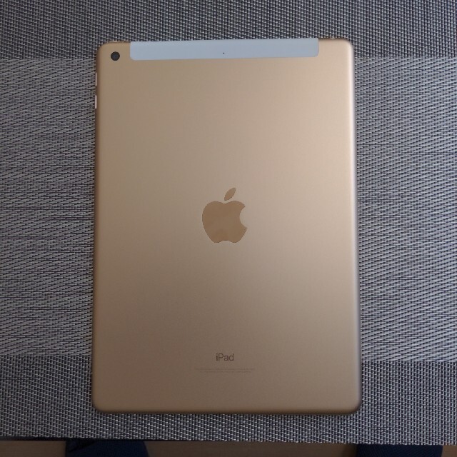 【美品】iPad 128GB wifi+cellularゴールド　2種類ケース付アップル代表カラー