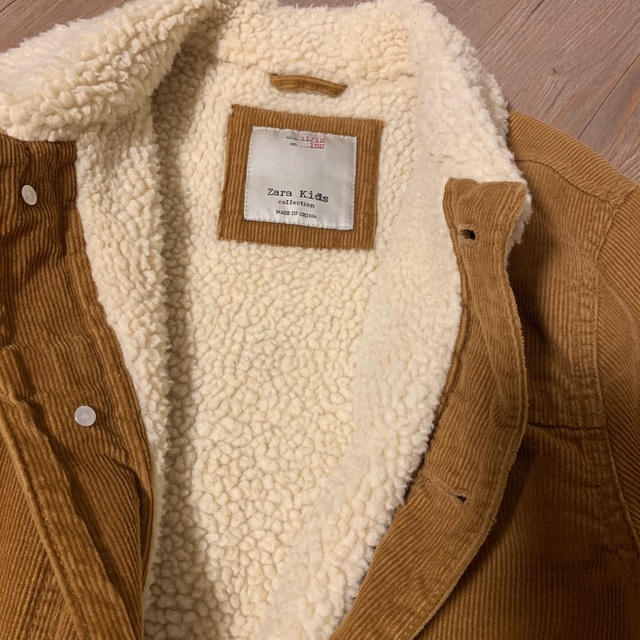 ZARA(ザラ)のZARA コーデュロイ　ボア　152 キッズ/ベビー/マタニティのキッズ服女の子用(90cm~)(ジャケット/上着)の商品写真