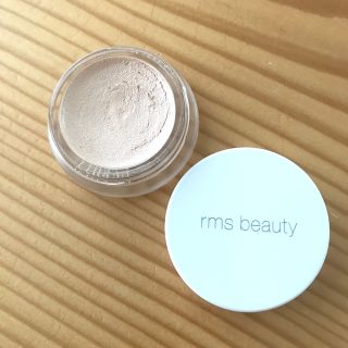 コスメキッチン(Cosme Kitchen)のrms beauty Mルミナイザー　ハイライター(フェイスカラー)