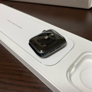 アップルウォッチ(Apple Watch)の【美品】Apple Watch SE 40mm GPSモデル 本体 (腕時計(デジタル))