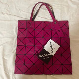 ISSEY MIYAKE(トートバッグ ・ ピンク/桃色系)のフリマ ISSEY MIYAKE(トートバッグ ・ ピンク/桃色系)のフリマ