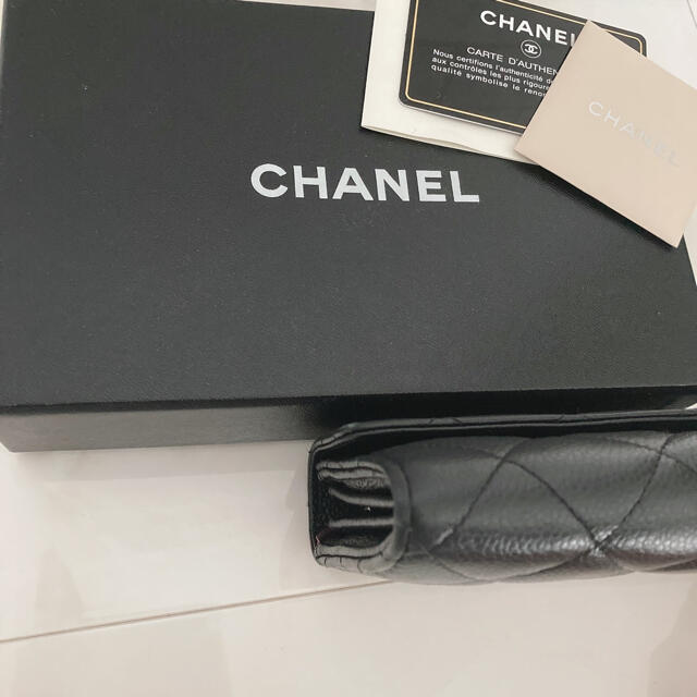 CHANEL(シャネル)のシャネル　マトラッセ　キャビアスキン　長財布　黒　ブラック レディースのファッション小物(財布)の商品写真