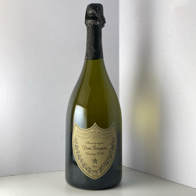 Dom Pérignon(ドンペリニヨン)のドン・ペリニオン2010 750ml 新品未開封 食品/飲料/酒の酒(シャンパン/スパークリングワイン)の商品写真