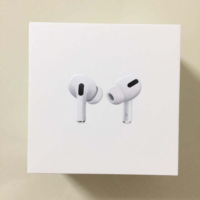 Apple(アップル)の新品 Apple アップル AirPods Pro 型番 MLWK3J/A スマホ/家電/カメラのオーディオ機器(ヘッドフォン/イヤフォン)の商品写真