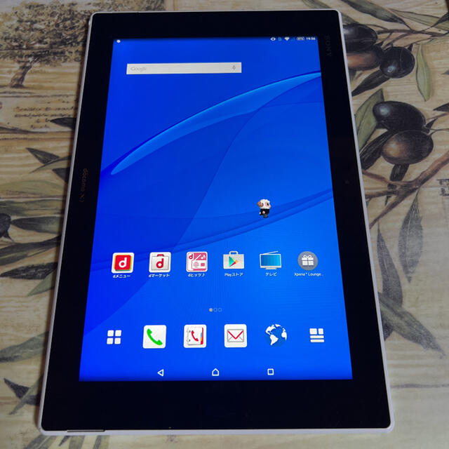 Xperia Z2 Tablet SO-05F○アンテナ内蔵テレビ機能付き○タブレット