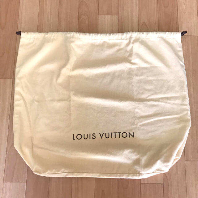 LOUIS VUITTON(ルイヴィトン)のヴィトン　保存袋　巾着 エンタメ/ホビーのおもちゃ/ぬいぐるみ(キャラクターグッズ)の商品写真