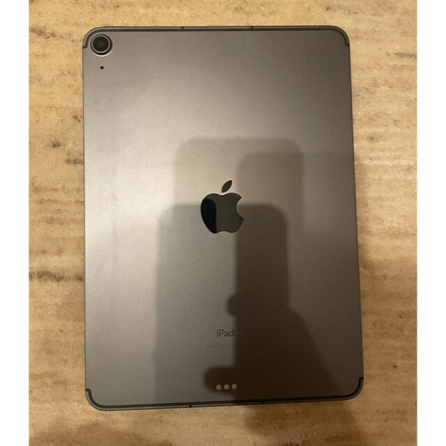 iPad Air4 64GB cellular ケース付き　SIMフリー　美品