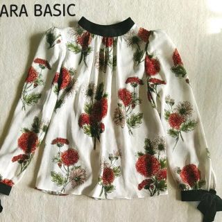 ザラ(ZARA)のZARA ザラ　花柄　ブラウス(シャツ/ブラウス(長袖/七分))