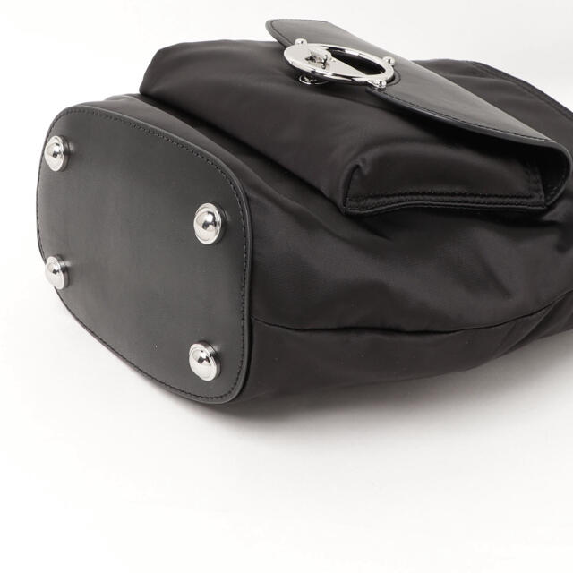 DIESEL(ディーゼル)のディーゼル　ナイロン　バケット　バック レディースのバッグ(ショルダーバッグ)の商品写真
