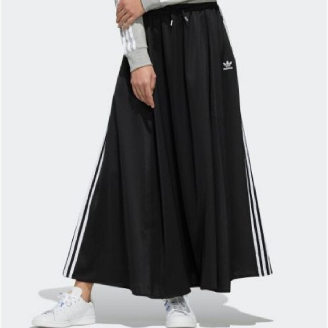 adidas(アディダス)の新品未使用 タグ付き　アディダス オリジナルス　ロングスカート　Sサイズ レディースのスカート(ロングスカート)の商品写真