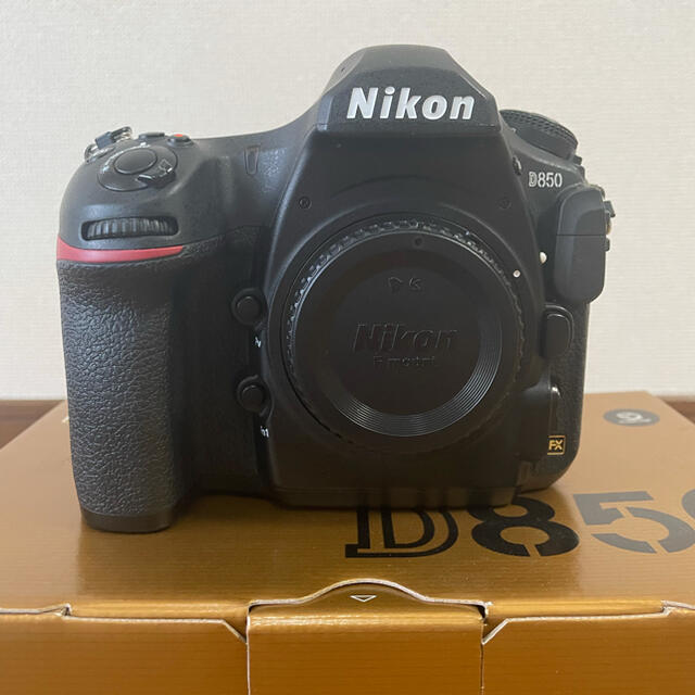 Nikon(ニコン)のD850   NIKKER 24-70mm F/2.8E ED VR  おまけ有 スマホ/家電/カメラのカメラ(デジタル一眼)の商品写真