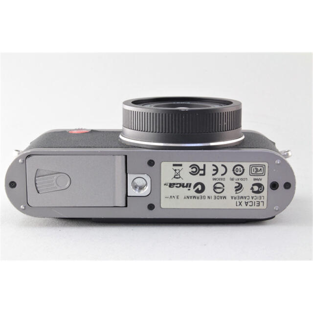 LEICA(ライカ)のLEICA ライカ X1 スチールグレー 元箱 SDカード32GB スマホ/家電/カメラのカメラ(コンパクトデジタルカメラ)の商品写真