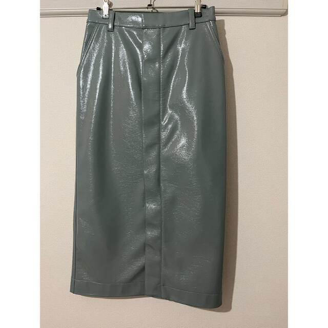 LE CIEL BLEU(ルシェルブルー)のルシェルブルー　パテントレザー風スカート レディースのスカート(ロングスカート)の商品写真