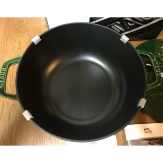 STAUB - 新品Staubストウブクリスマスツリーシグネチャーココット