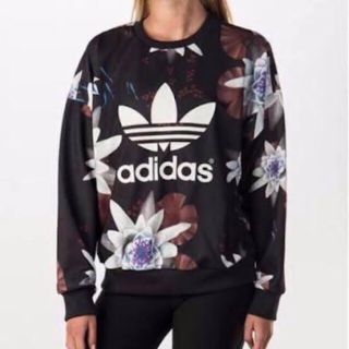 アディダス(adidas)のadidas 花柄 スウェット(トレーナー/スウェット)