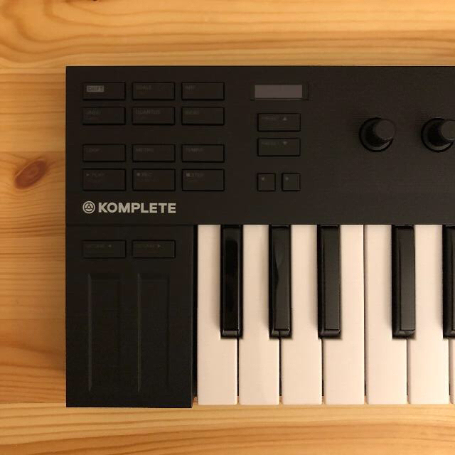 KOMPLETE KONTROL M32 オンラインショッピングも 楽器 DTM/DAW - 通販