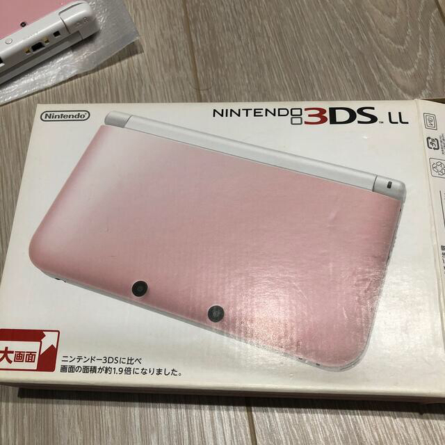 ニンテンドー3DS(ニンテンドー3DS)のNintendo 3DS  LL 本体ピンク/ホワイト エンタメ/ホビーのゲームソフト/ゲーム機本体(携帯用ゲーム機本体)の商品写真