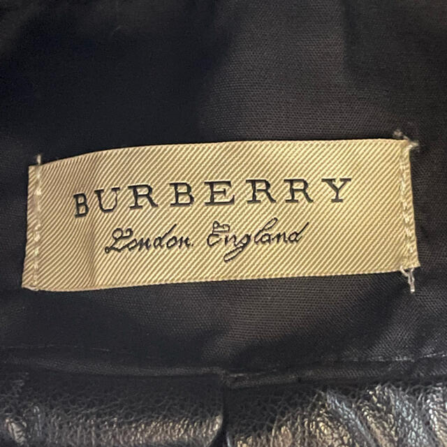 BURBERRY(バーバリー)のBURBERRYバーバリー ベレー帽 ノバチェック ピンバッジ リボン ベージュ レディースの帽子(ハンチング/ベレー帽)の商品写真